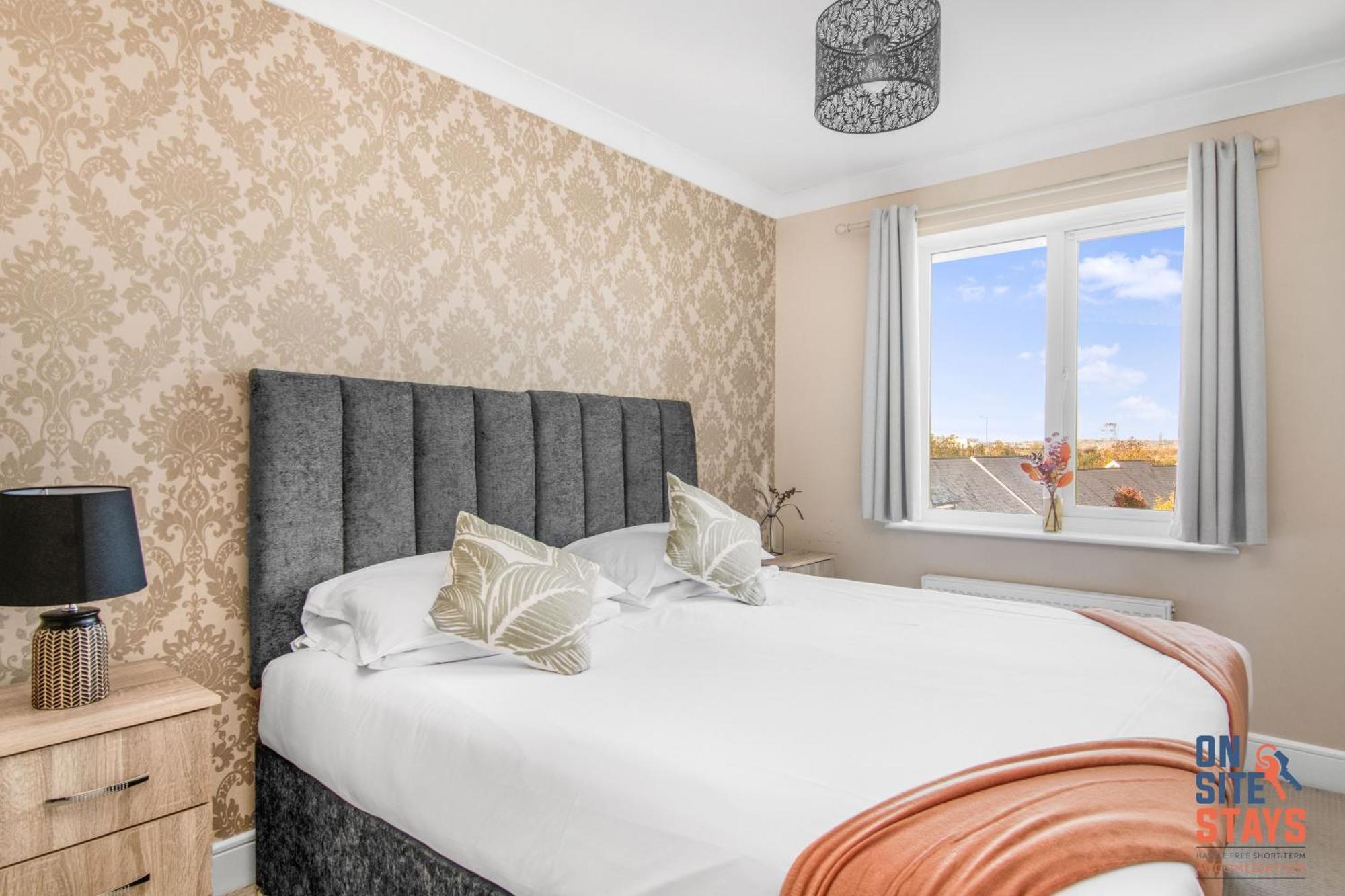 Onsitestays - Cosy 2-Bedroom Apartment With Free Parking, Wi-Fi & London Links Northfleet Exterior photo